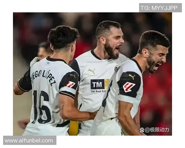 皇家社会客场逆转巴伦西亚，继续领跑西甲积分榜